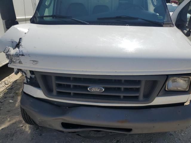 2006 Ford Econoline E450 Super Duty Cutaway Van