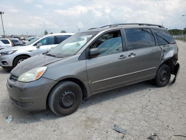 2004 Toyota Sienna CE