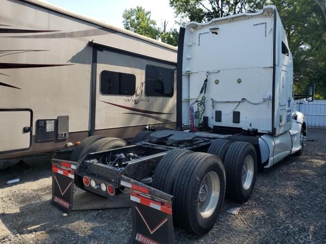 2015 Kenworth Construction T680