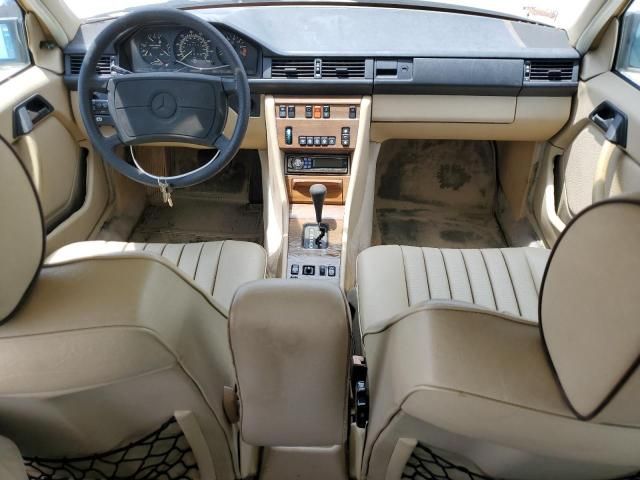 1988 Mercedes-Benz 260 E