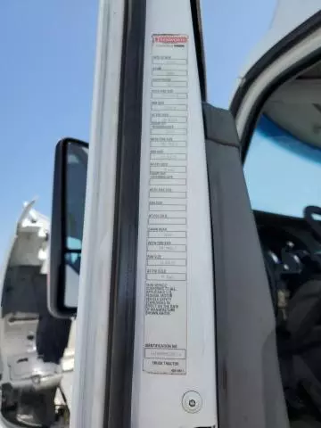 2014 Kenworth Construction T680