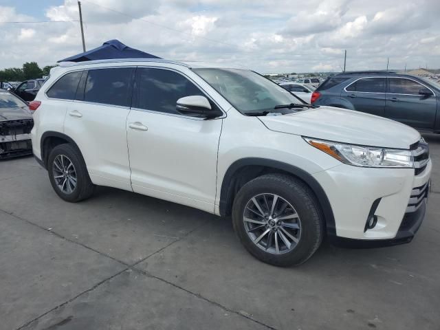 2018 Toyota Highlander SE