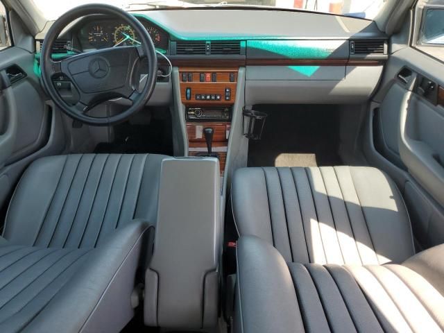 1993 Mercedes-Benz 300 E 2.8