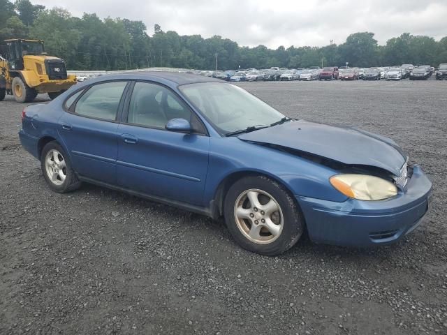 2004 Ford Taurus SE