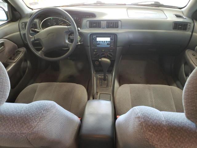 2000 Toyota Camry LE