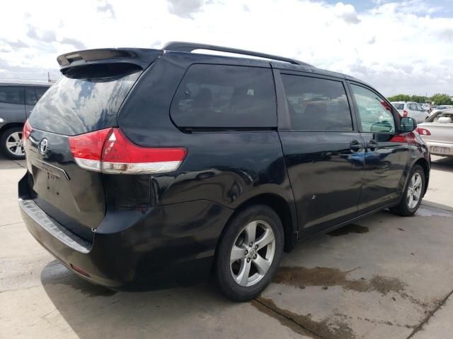 2015 Toyota Sienna LE