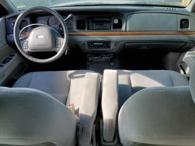 2004 Ford Crown Victoria LX