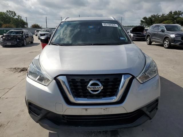 2019 Nissan Kicks S