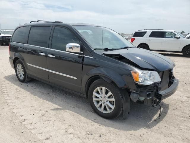 2015 Chrysler Town & Country Limited Platinum