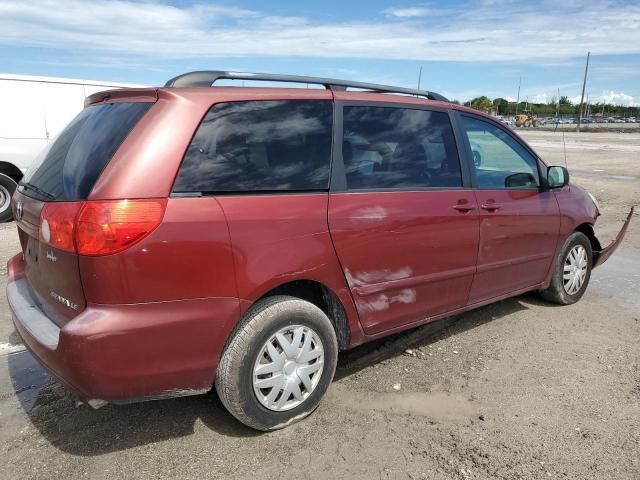 2010 Toyota Sienna CE