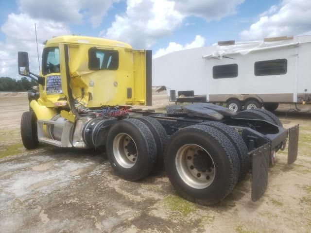 2018 Peterbilt 579