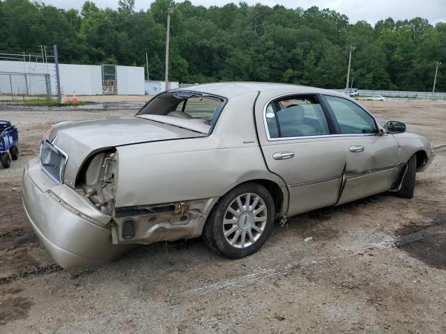 2006 Lincoln Town Car Signature