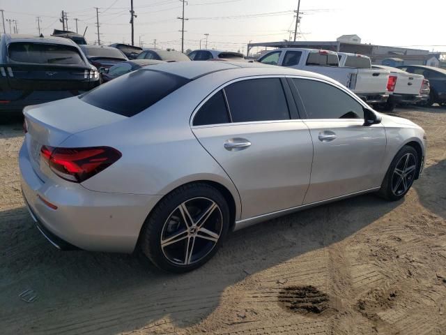 2019 Mercedes-Benz A 220