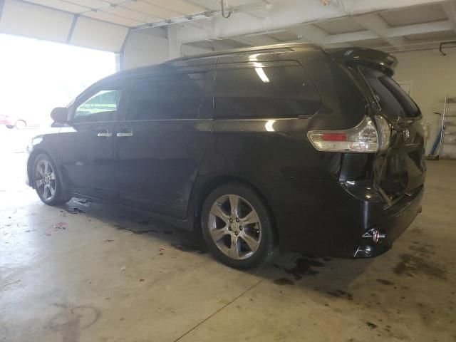 2014 Toyota Sienna Sport