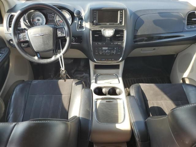 2016 Chrysler Town & Country Limited