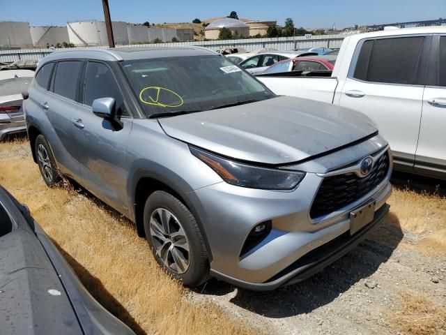 2023 Toyota Highlander Hybrid XLE