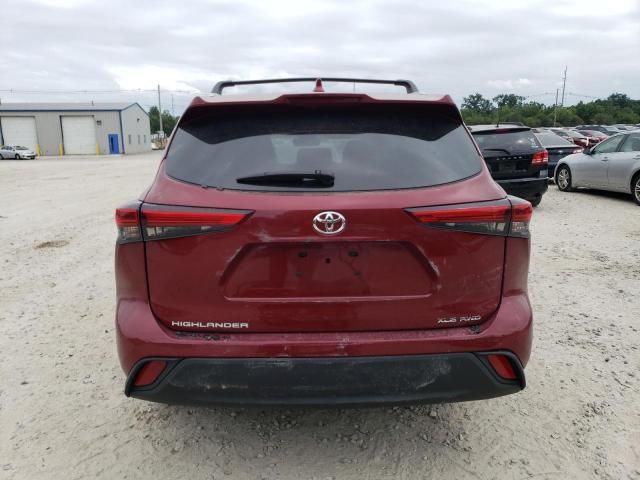 2022 Toyota Highlander XLE