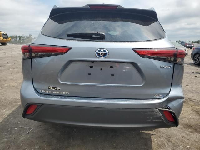 2022 Toyota Highlander Hybrid XLE