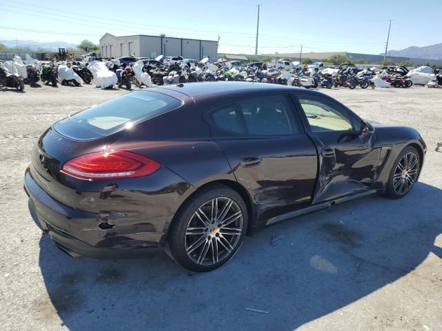 2015 Porsche Panamera 2