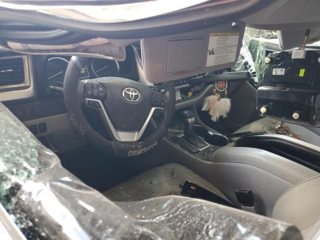 2018 Toyota Highlander SE