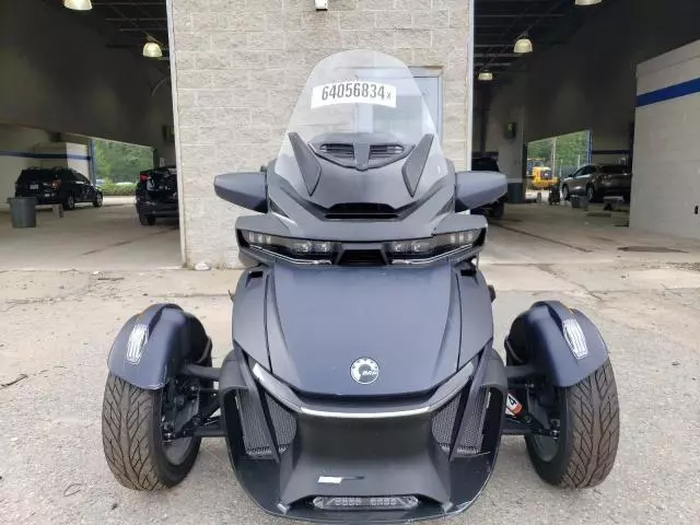 2022 Can-Am AM Spyder Roadster RT