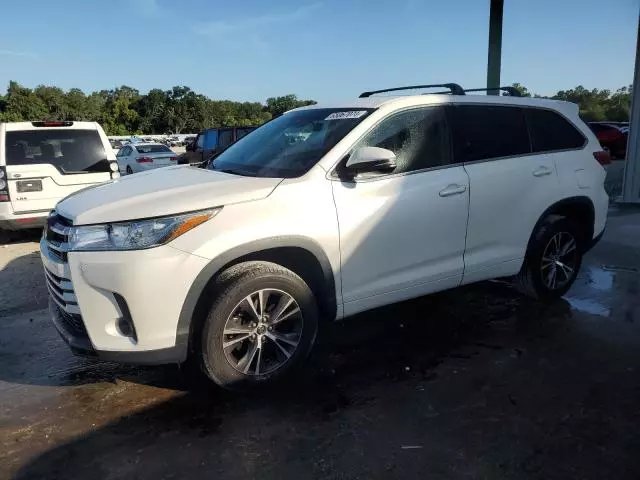 2018 Toyota Highlander LE