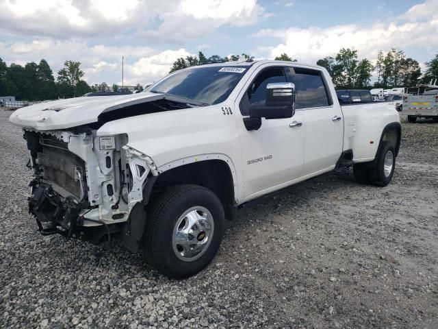 2022 Chevrolet Silverado K3500 LTZ