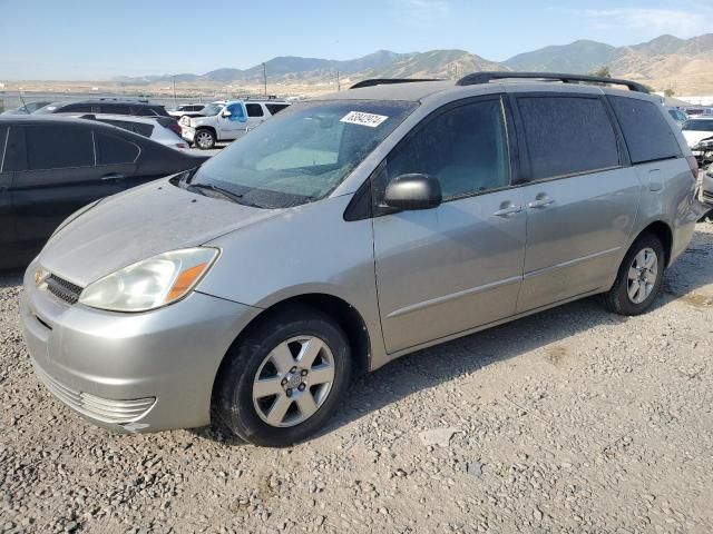 2004 Toyota Sienna CE