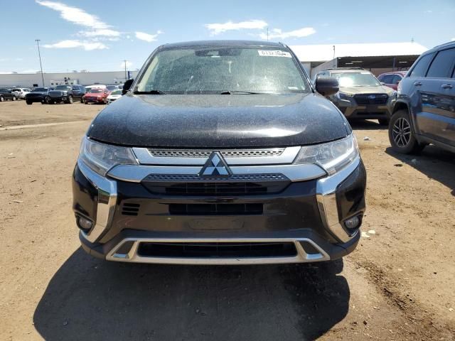 2020 Mitsubishi Outlander SE