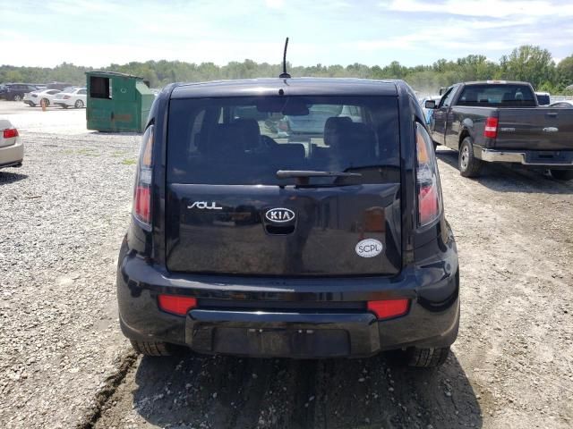 2011 KIA Soul +