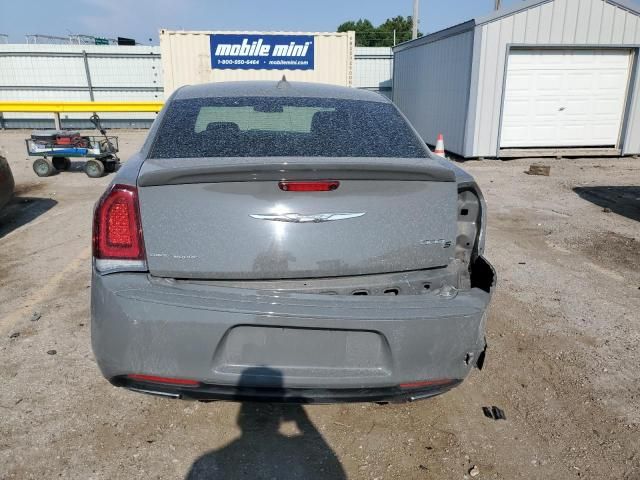 2018 Chrysler 300 S