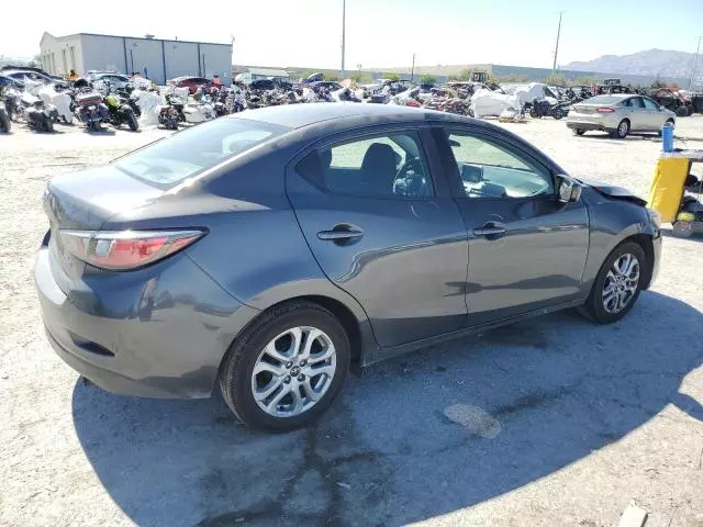 2017 Toyota Yaris IA