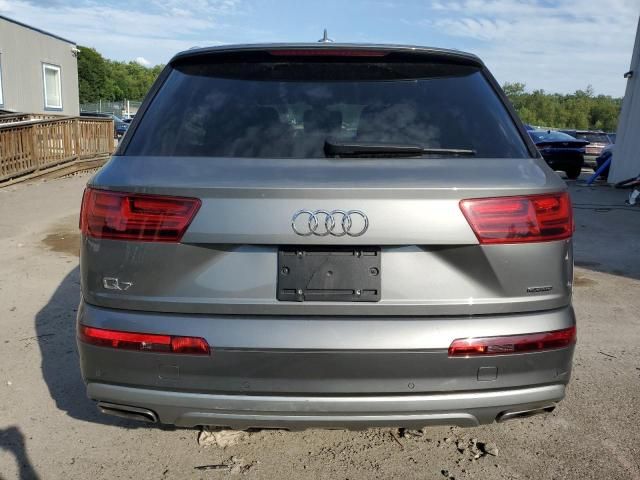 2018 Audi Q7 Premium Plus