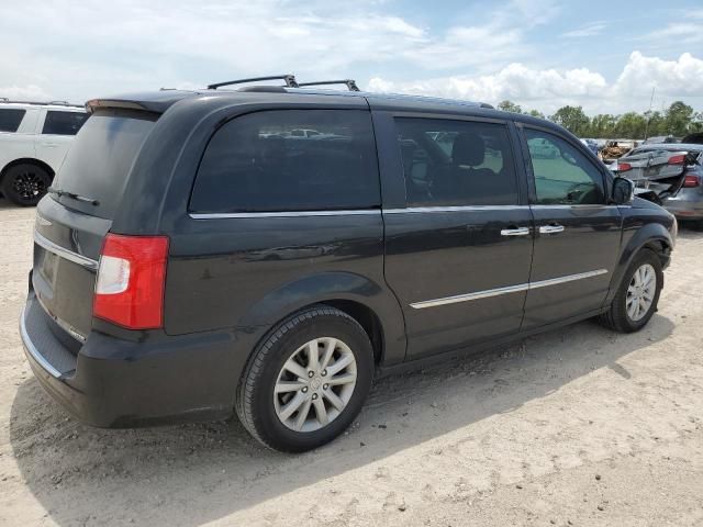 2015 Chrysler Town & Country Limited Platinum