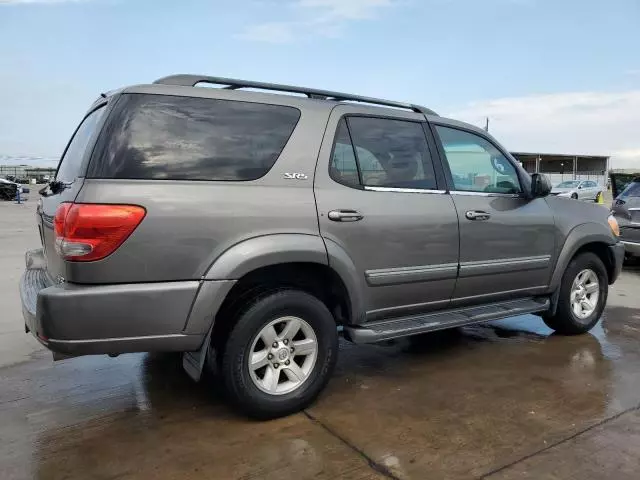 2005 Toyota Sequoia SR5