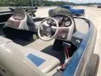 2004 Land Rover Bass Boat