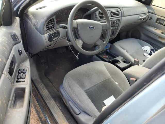 2005 Ford Taurus SE