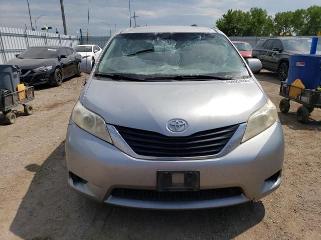 2011 Toyota Sienna LE