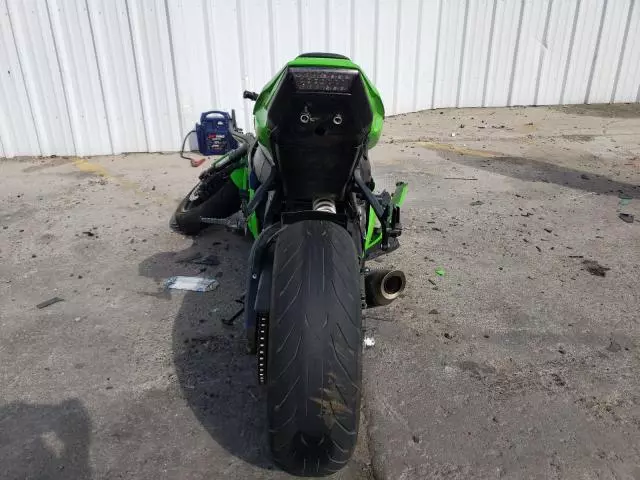 2012 Kawasaki ZX1000 J