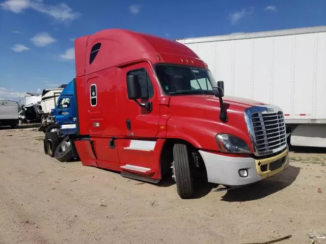 2015 Freightliner Cascadia 125