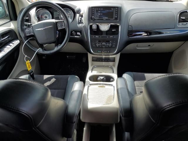 2016 Chrysler Town & Country Limited