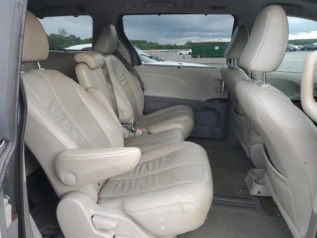 2012 Toyota Sienna XLE