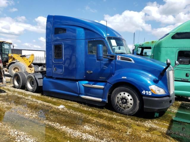 2019 Kenworth Construction T680