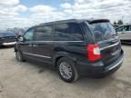 2016 Chrysler Town & Country Touring L