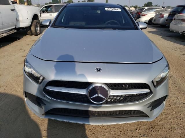 2019 Mercedes-Benz A 220