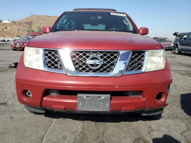 2005 Nissan Pathfinder LE