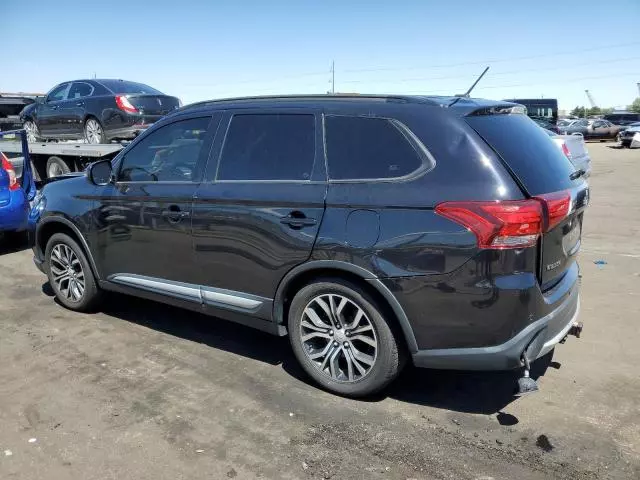 2016 Mitsubishi Outlander SE