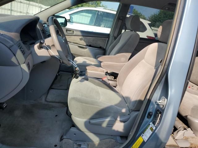 2007 Toyota Sienna CE