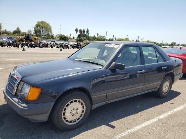 1987 Mercedes-Benz 300 E