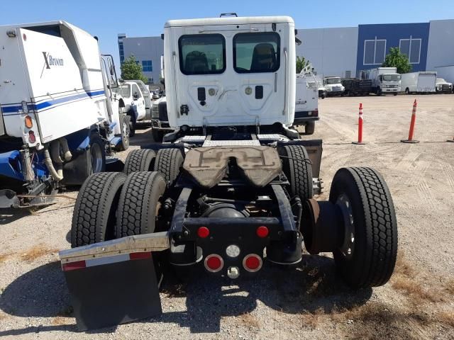 2012 Freightliner Cascadia 125